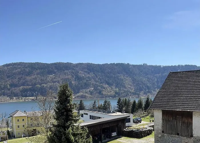 Gemuetliche Seeblickwohnung Lara