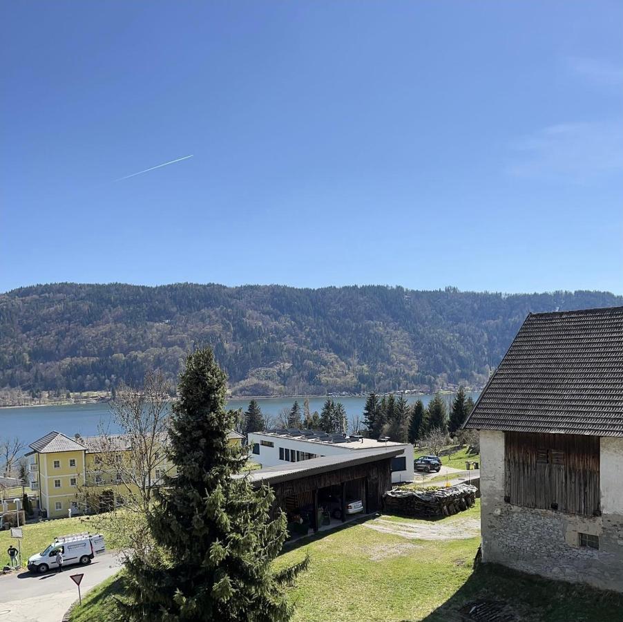 Gemuetliche Seeblickwohnung Lara