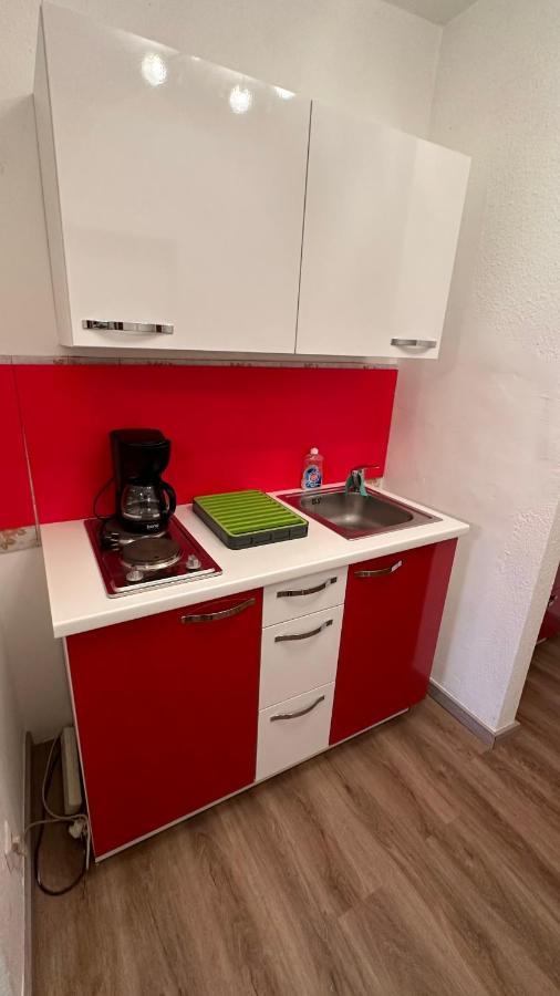 Gemuetliche Seeblickwohnung Lara Apartment